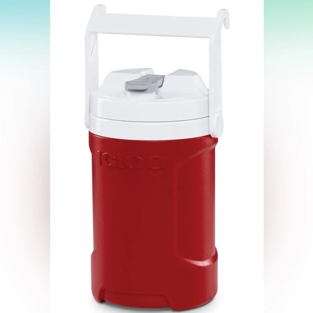 NWT Igloo 1/2 Gallon Sports Jug With Hooks